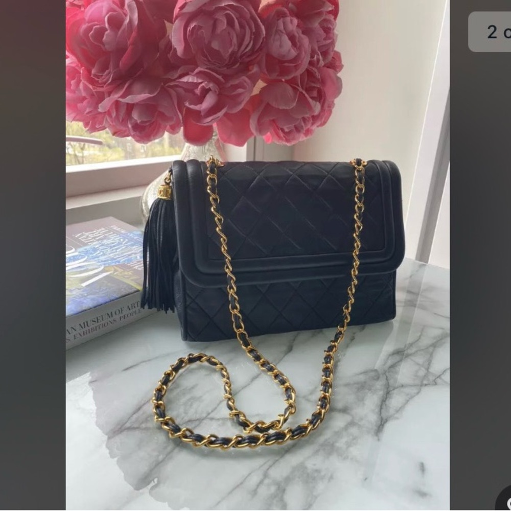 Authentic CHANEL Vintage Navy Lambskin Leather Matelassé Fringe Handbag - AS IS - Picture 4 of 11